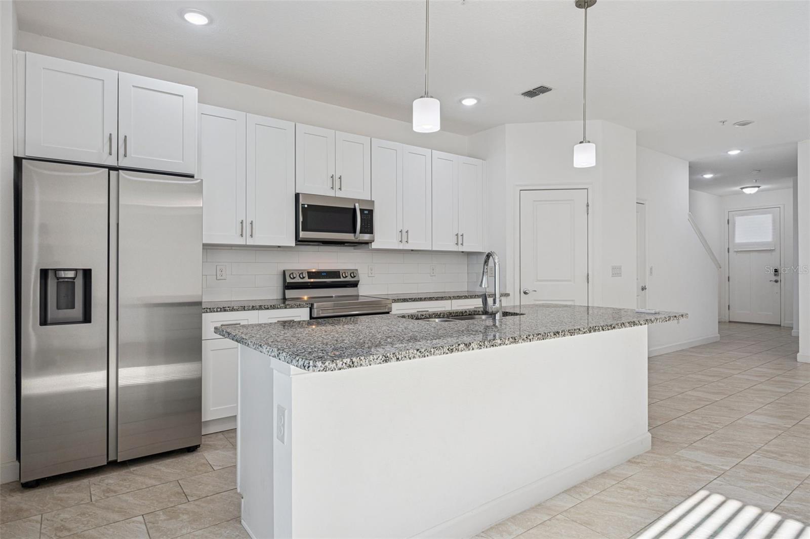 ROYAL ESTATES - Residential