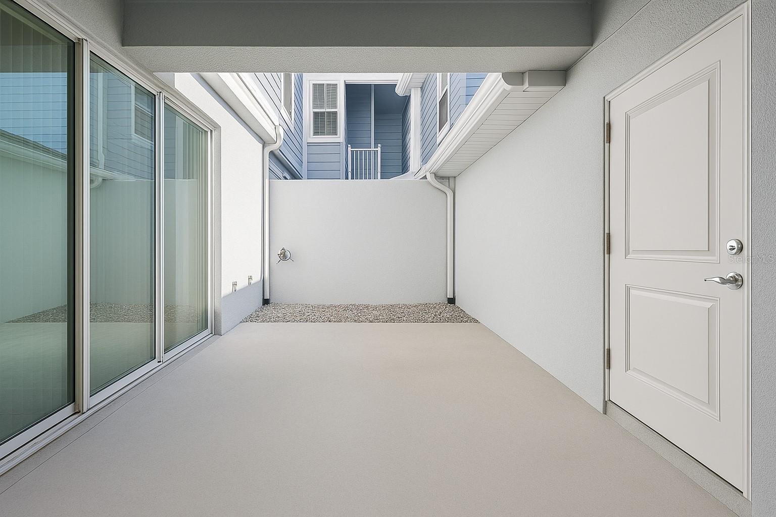 ROYAL ESTATES - Residential