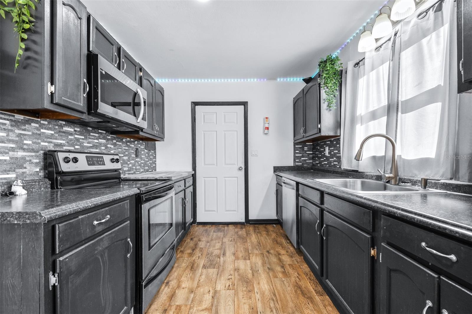 KENILWORTH HEIGHTS SUB - Residential