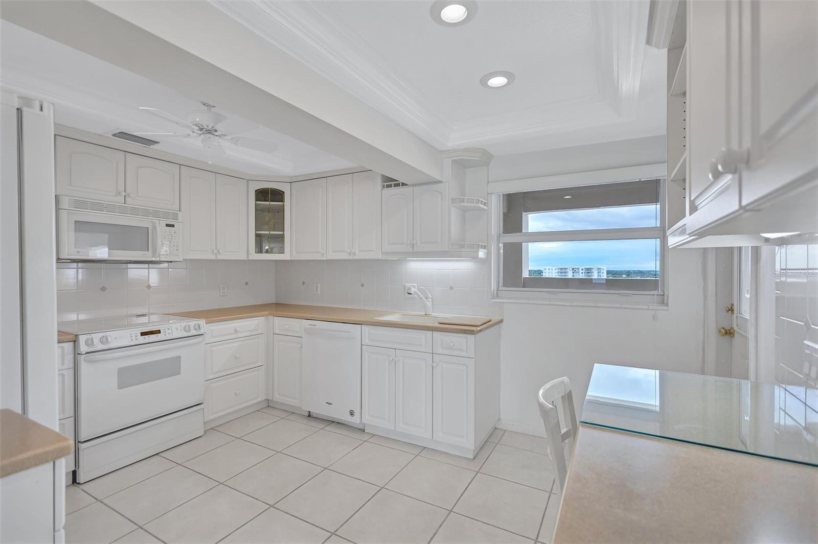 HORIZONS WEST - Residential