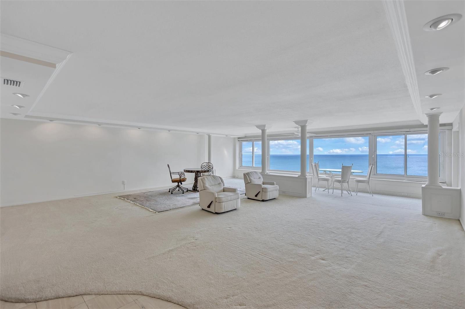 HORIZONS WEST - Residential