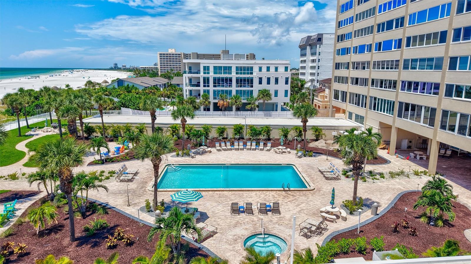 HORIZONS WEST - Residential