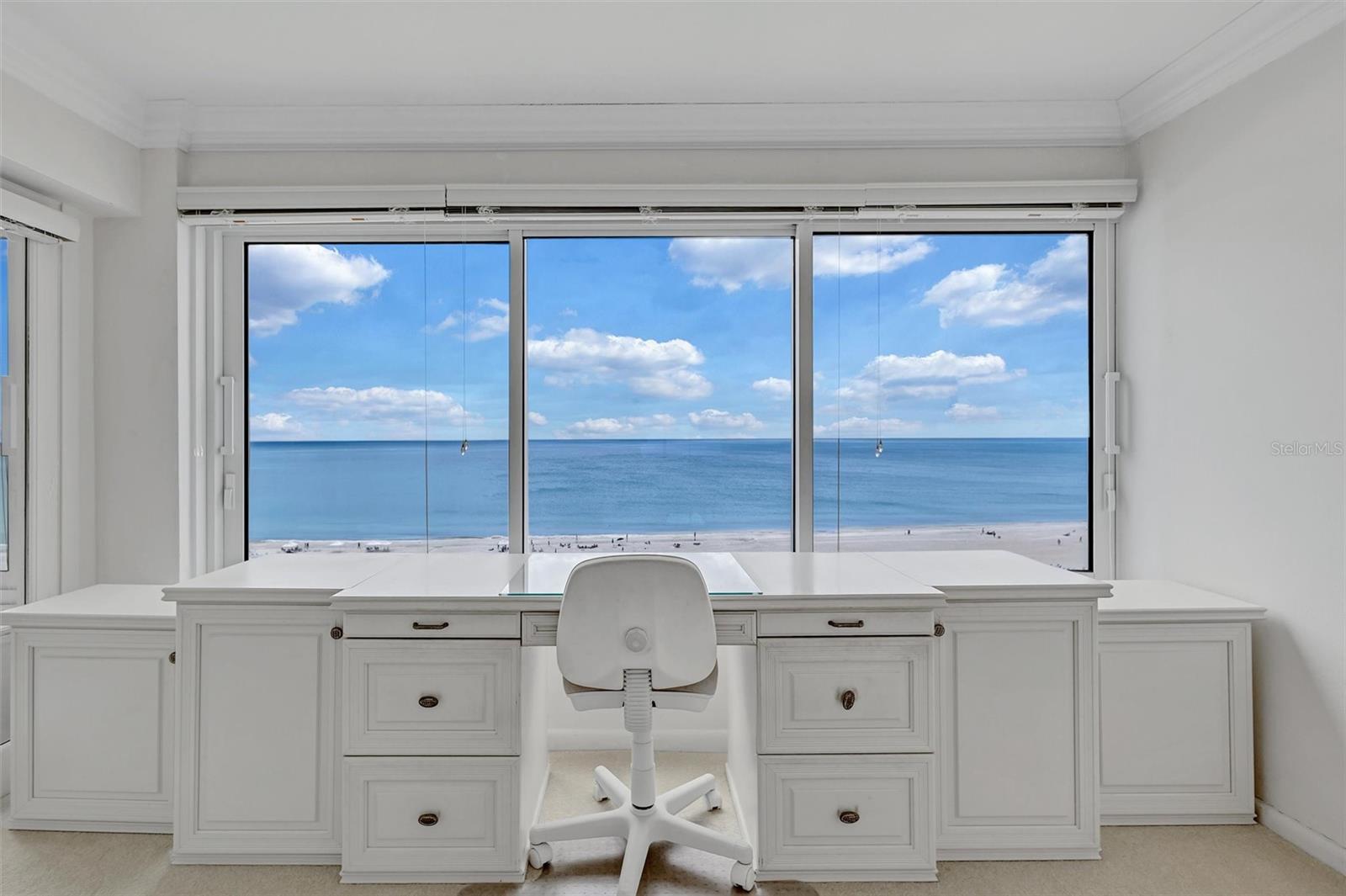 HORIZONS WEST - Residential