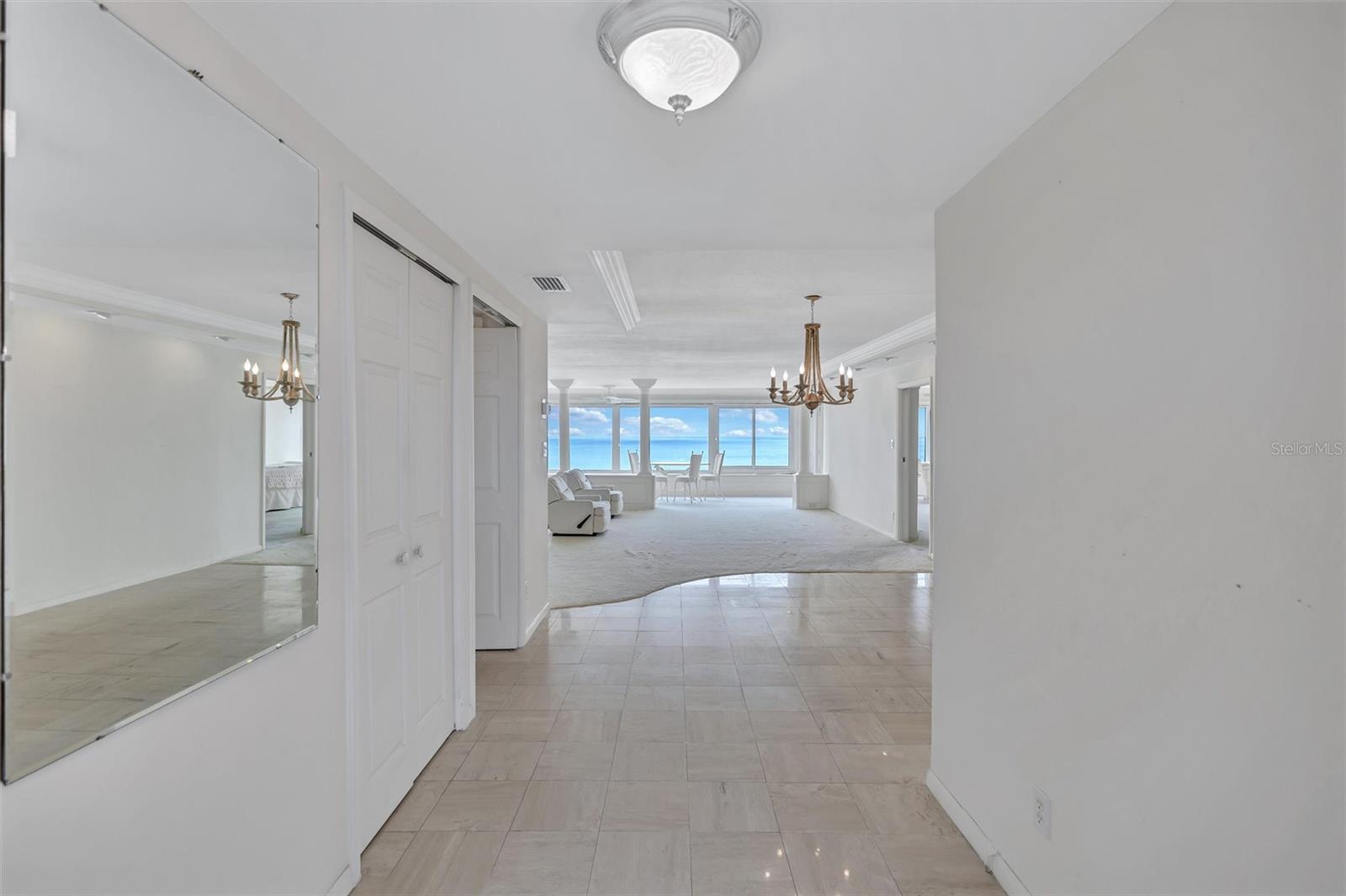 HORIZONS WEST - Residential