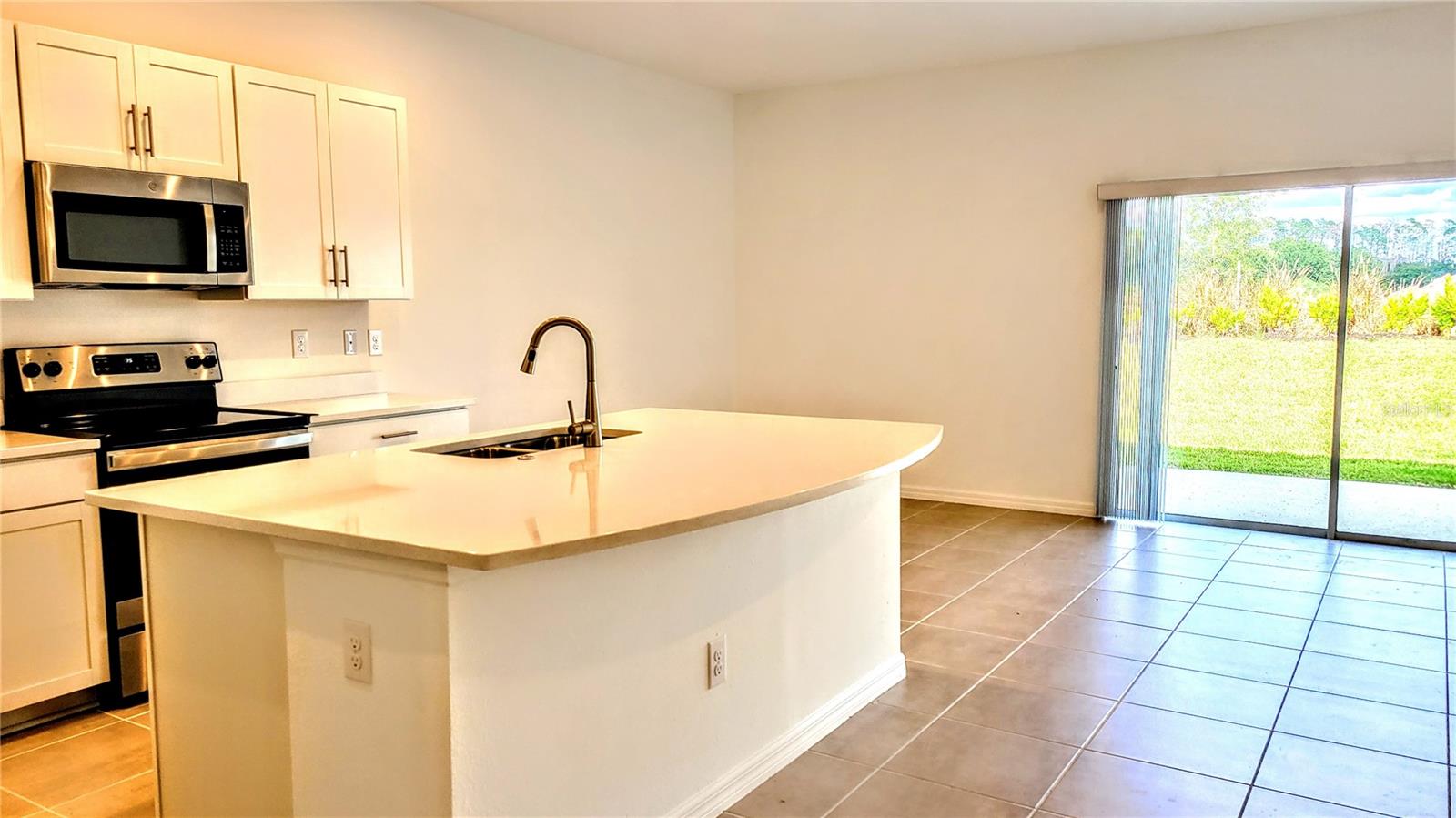 SKYE RANCH NBRHD TWO TWNHMS - Residential Lease