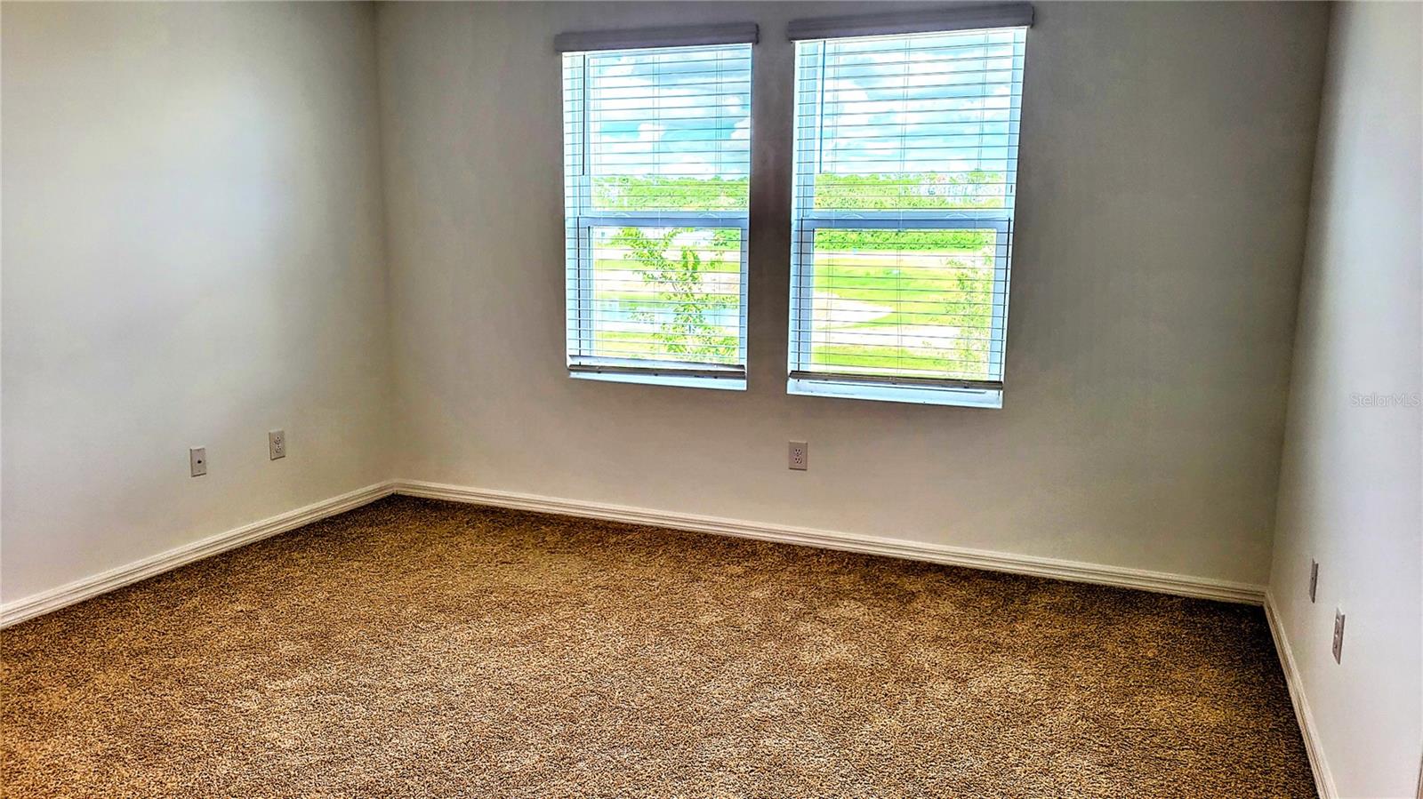 SKYE RANCH NBRHD TWO TWNHMS - Residential Lease