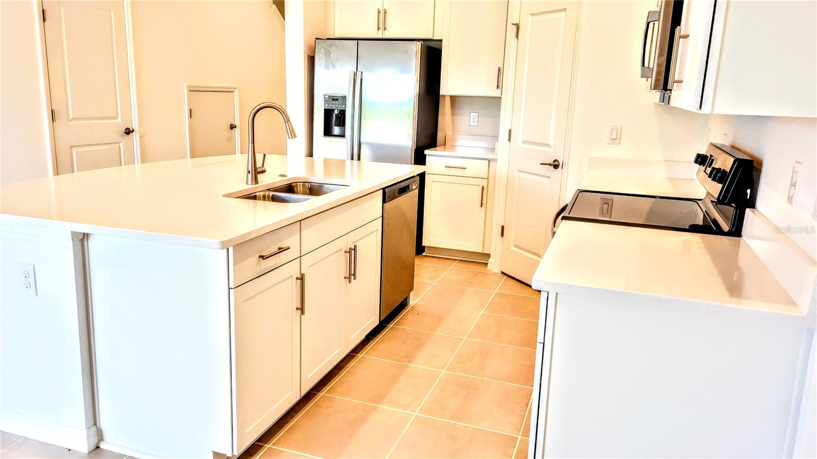 SKYE RANCH NBRHD TWO TWNHMS - Residential Lease