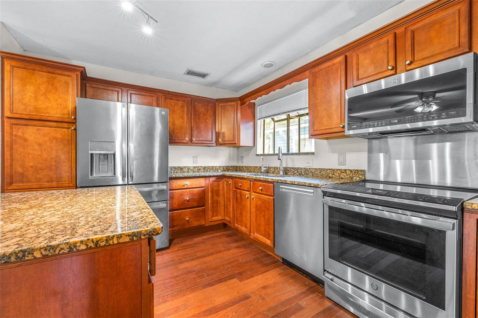 PALMA CEIA PARK - Residential