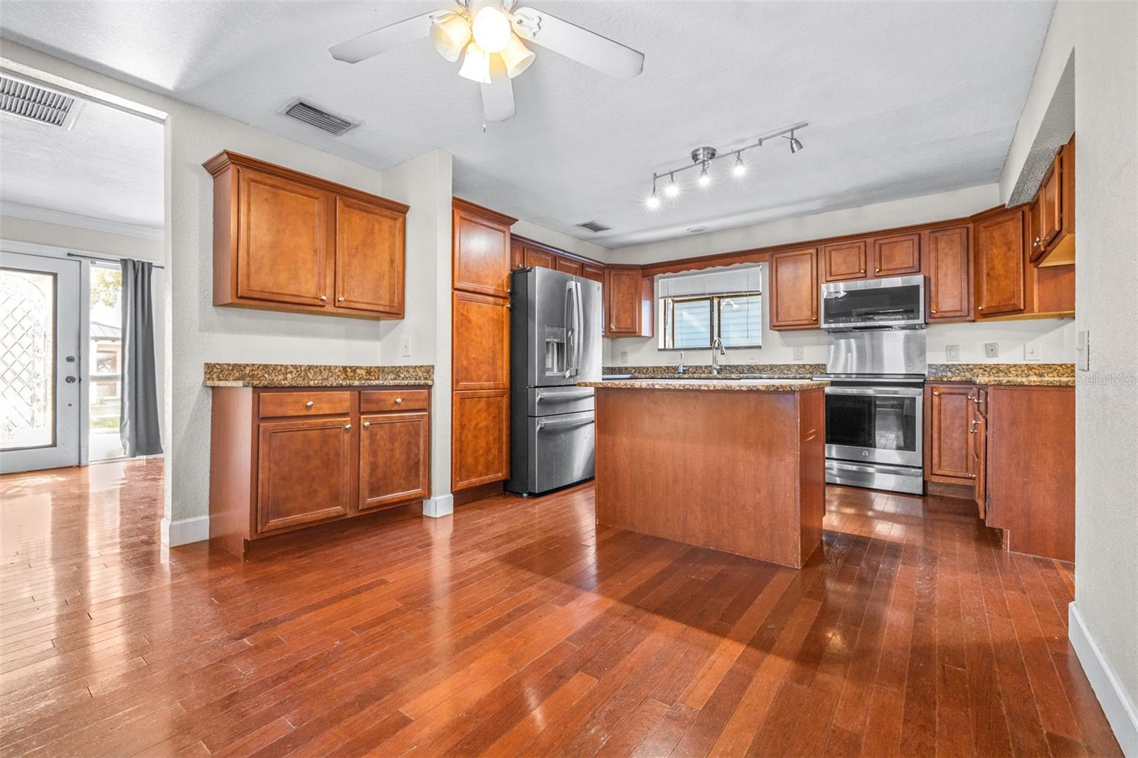 PALMA CEIA PARK - Residential