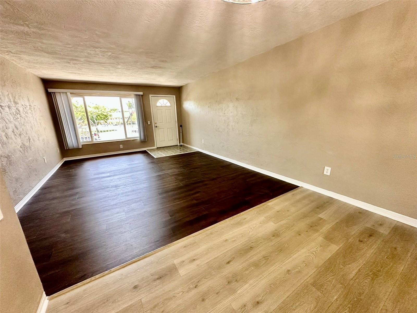 2434 AUSTRALIA WAY E 38