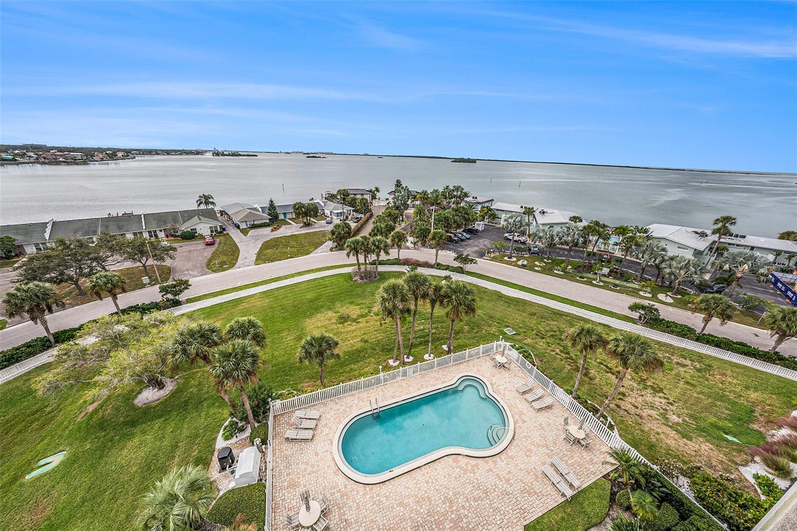 MARINA TOWER A CONDO - Residential