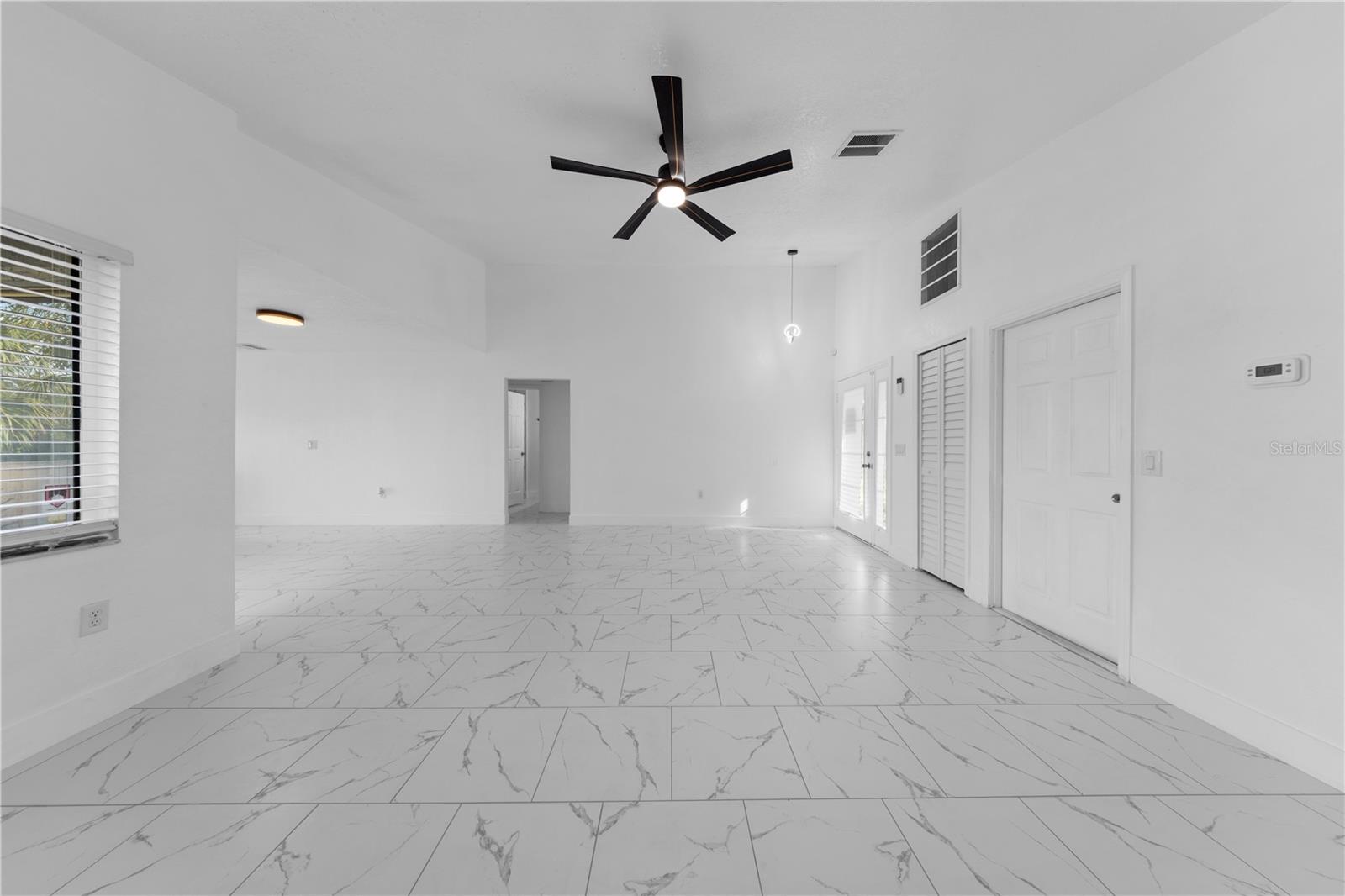 2224 GREENVIEW CIRCLE