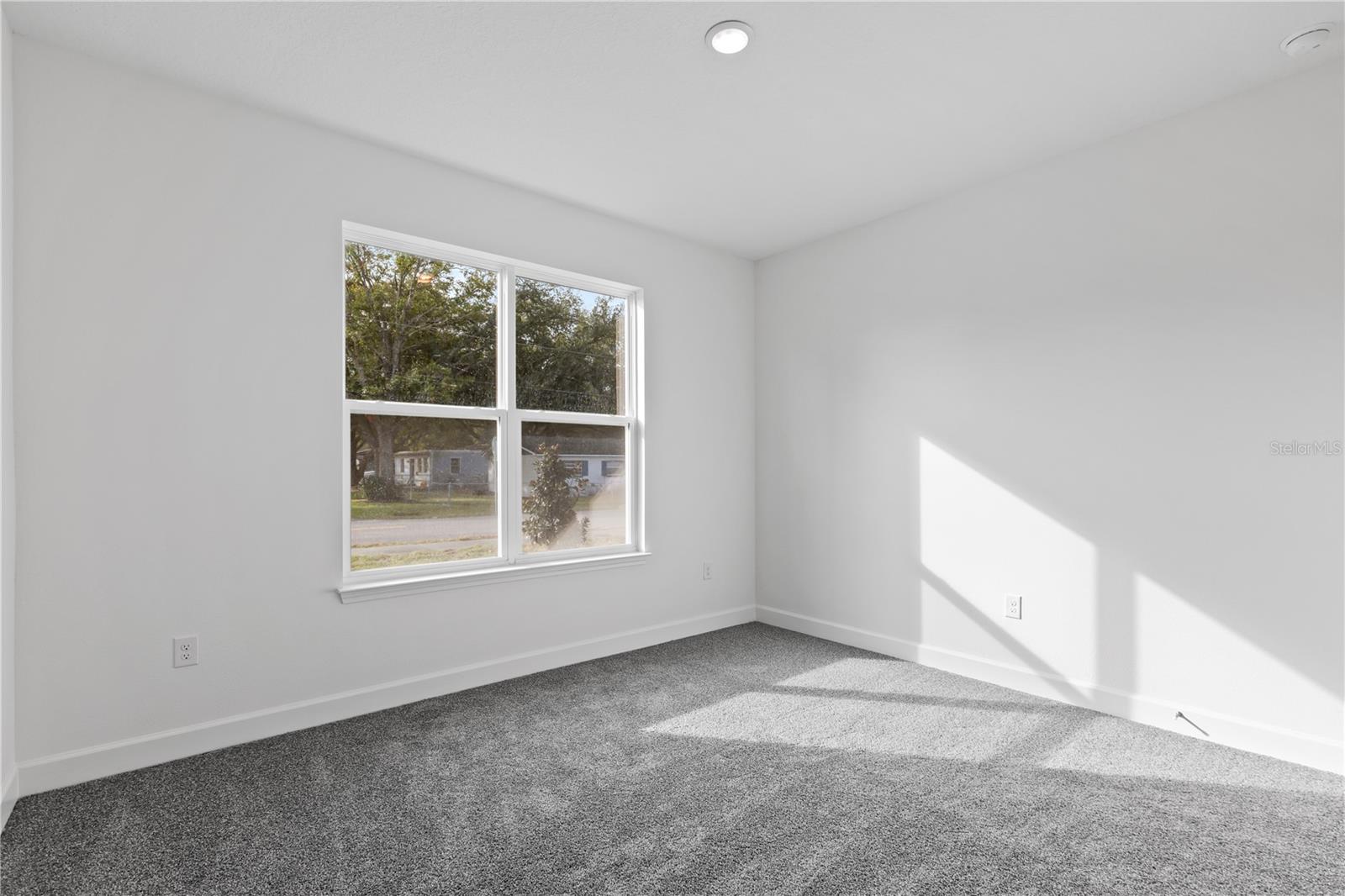 822 W 24TH STREET
