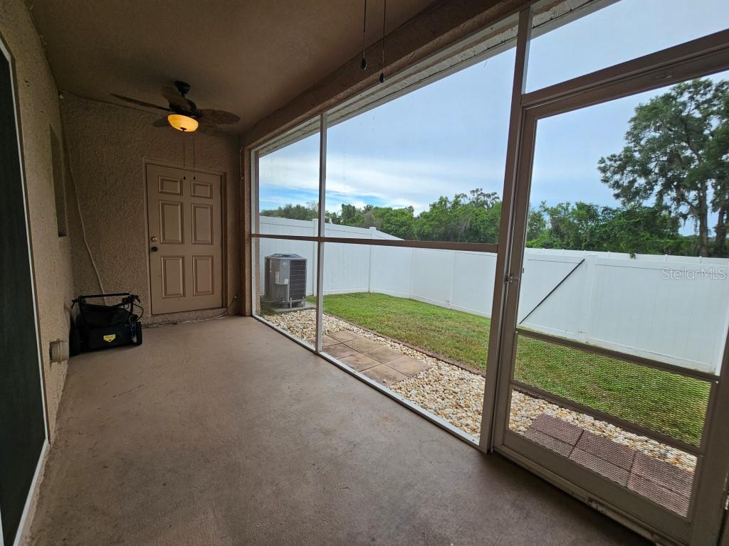 LAKEWOOD RIDGE TWNHMS - Residential Lease