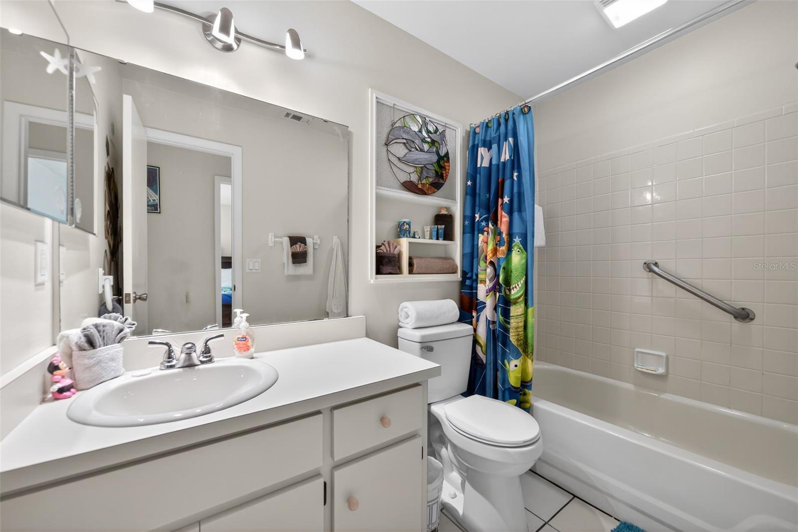 INDIAN WELLS UNIT 2 - Residential