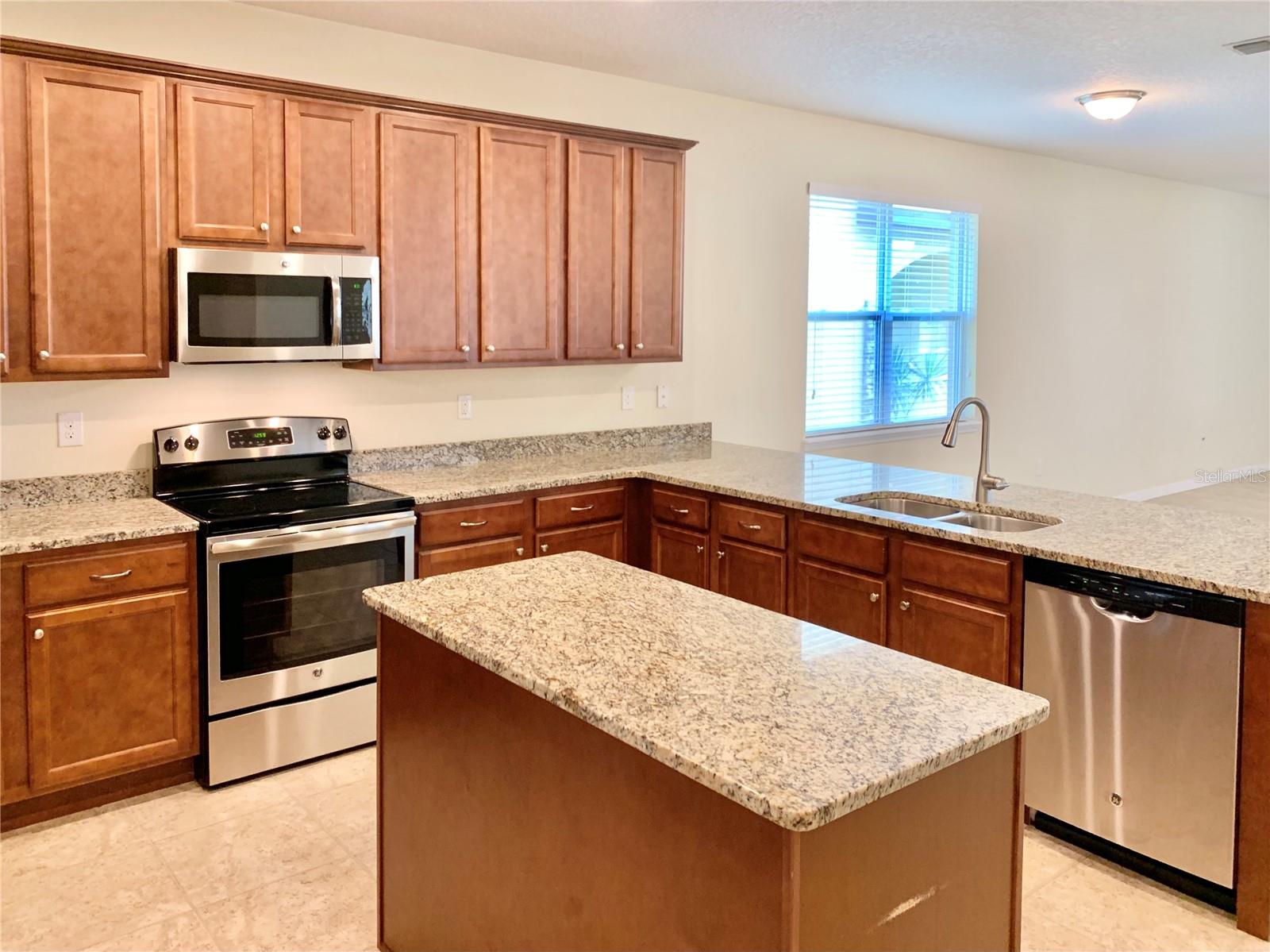 SUMMERPORT TRAIL PH 2 - Residential Lease