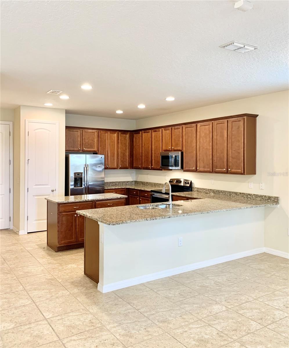 SUMMERPORT TRAIL PH 2 - Residential Lease