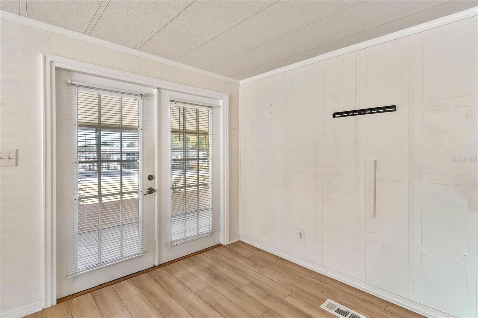 DORA PINES SUB - Residential