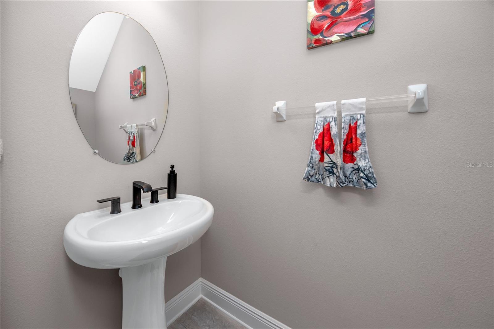 TOWNS AT BELLEAIR GROVE - Residential