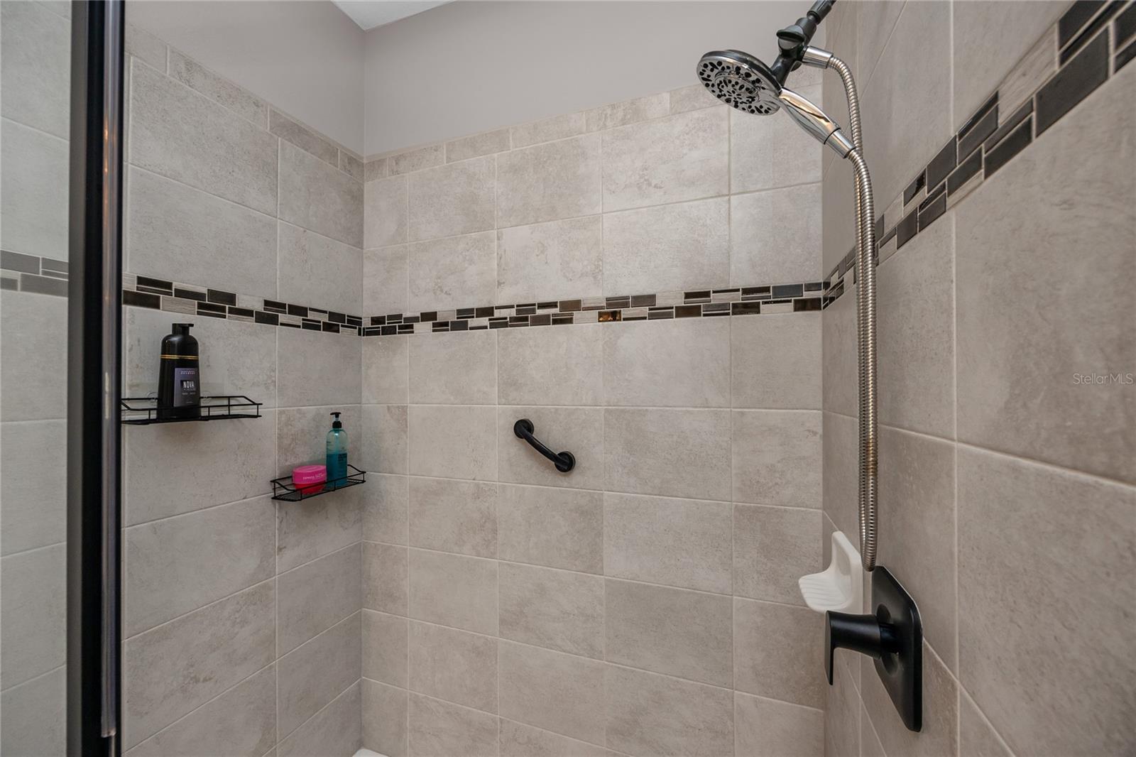 TOWNS AT BELLEAIR GROVE - Residential