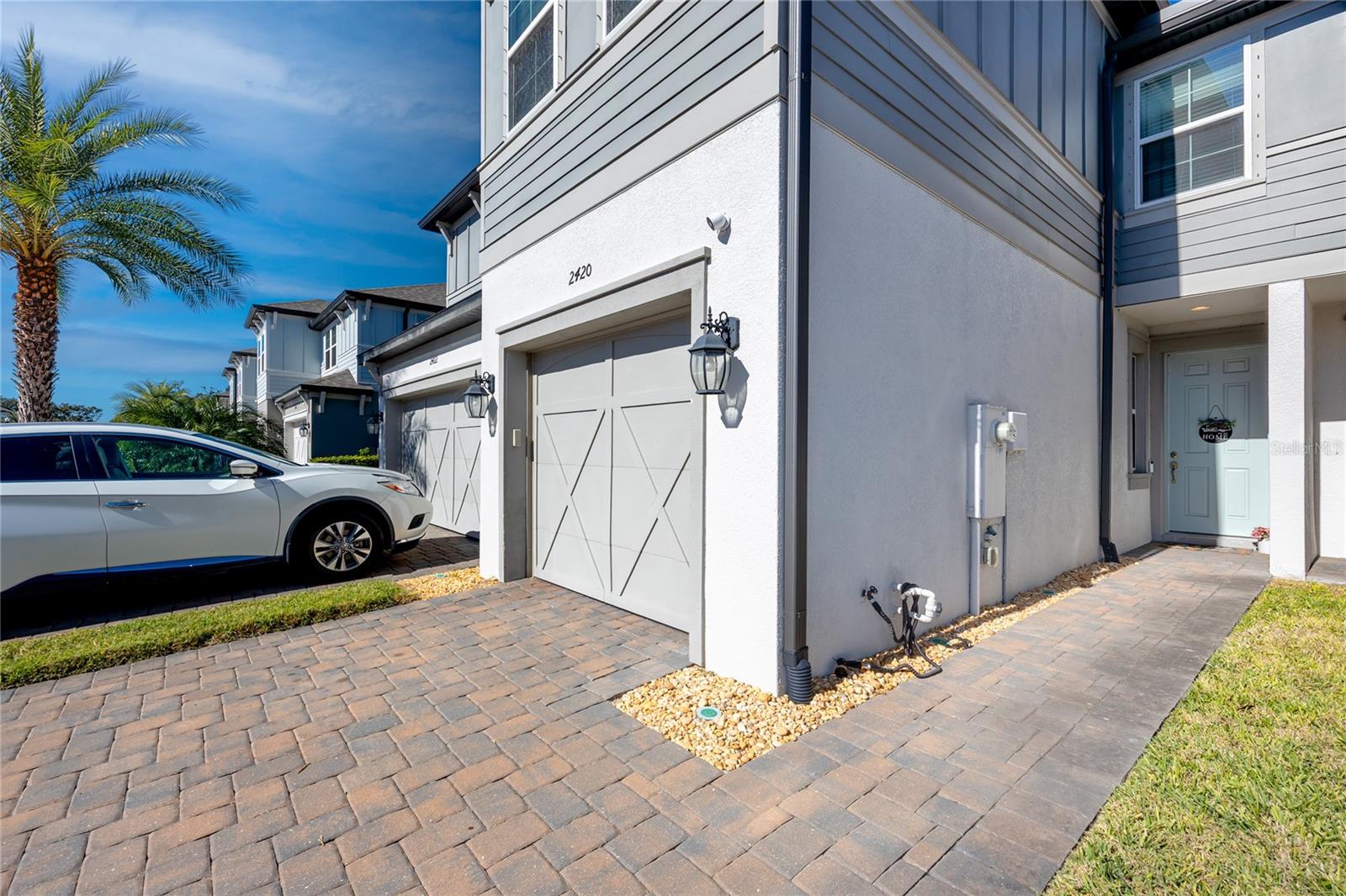 TOWNS AT BELLEAIR GROVE - Residential