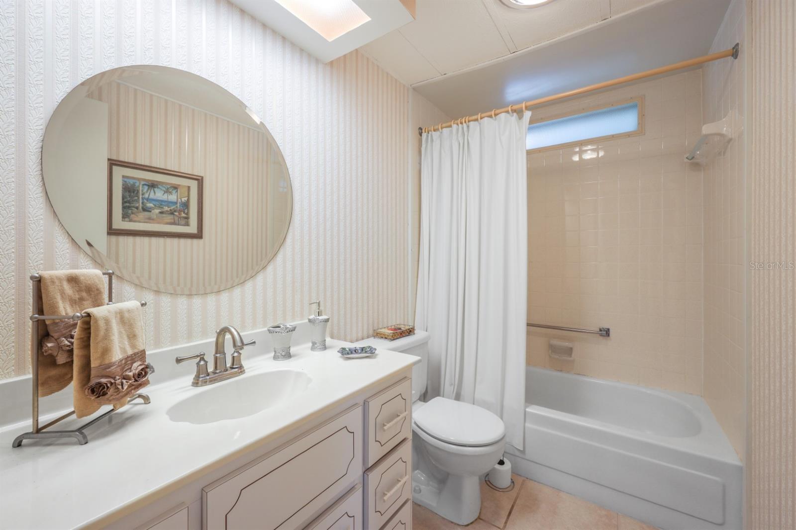 MAPLE LEAF ESTATES - Residential