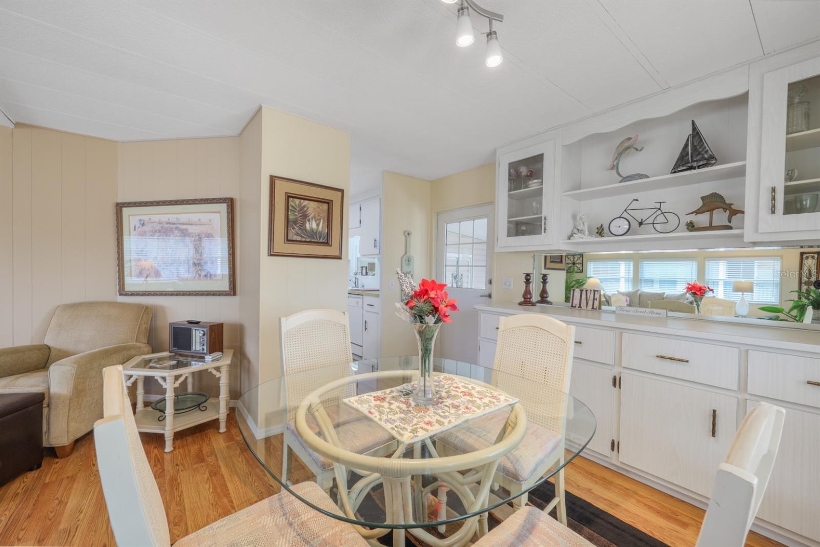 MAPLE LEAF ESTATES - Residential