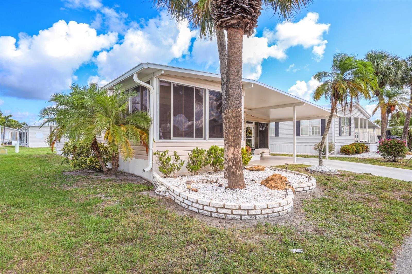 MAPLE LEAF ESTATES - Residential