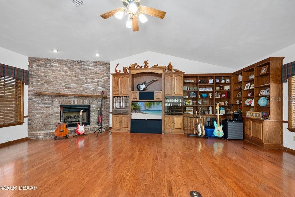 BREAKAWAY TRAILS PH 02 - Residential