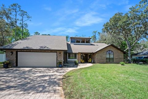 Photo of 85 Shadowcreek Way, Ormond Beach, FL 32174 (MLS # V4948211)