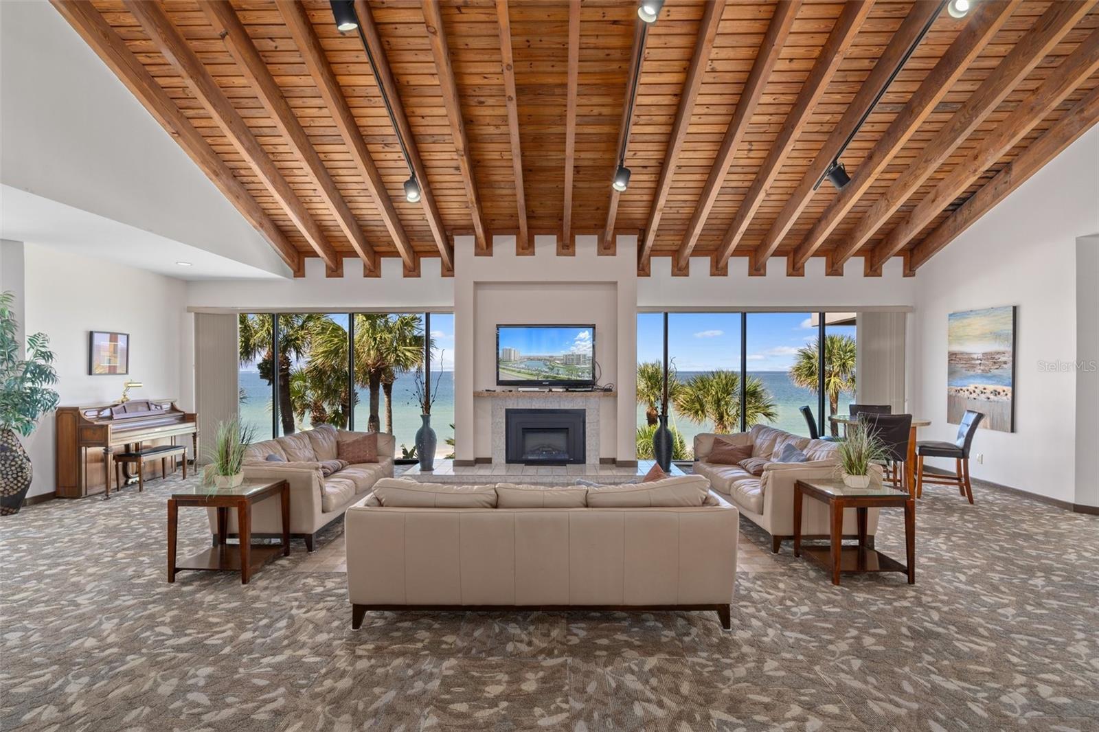 DANS ISLAND ON SAND KEY CONDO - Residential