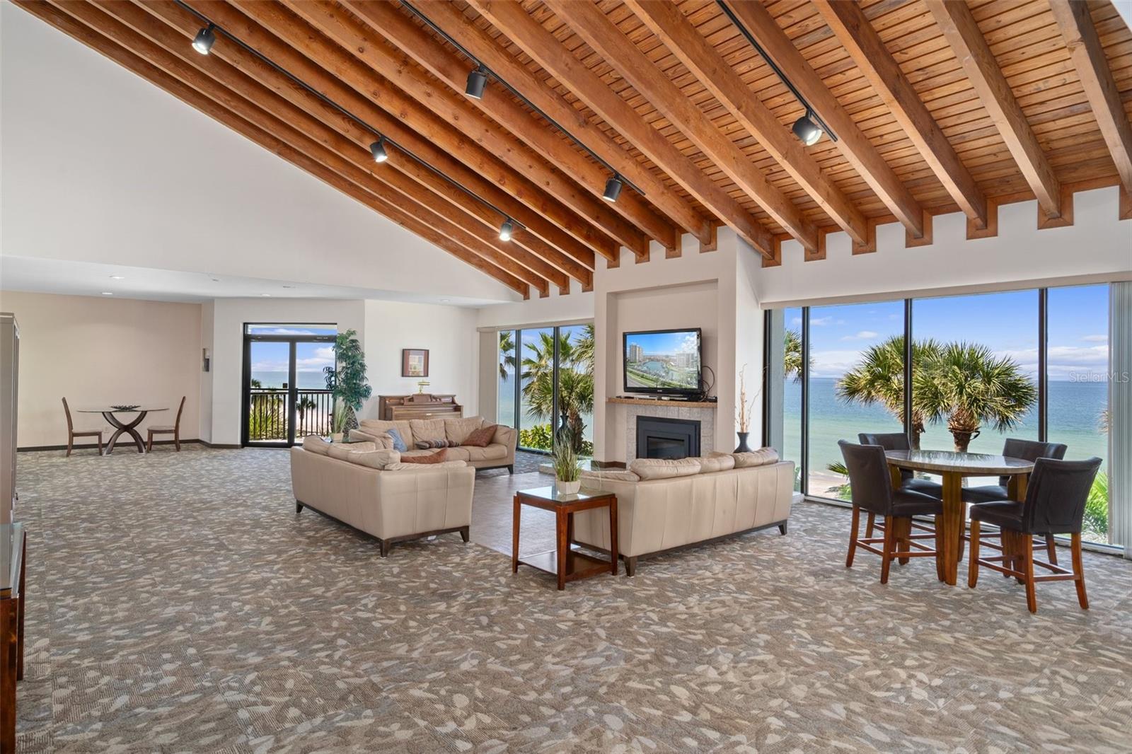 DANS ISLAND ON SAND KEY CONDO - Residential