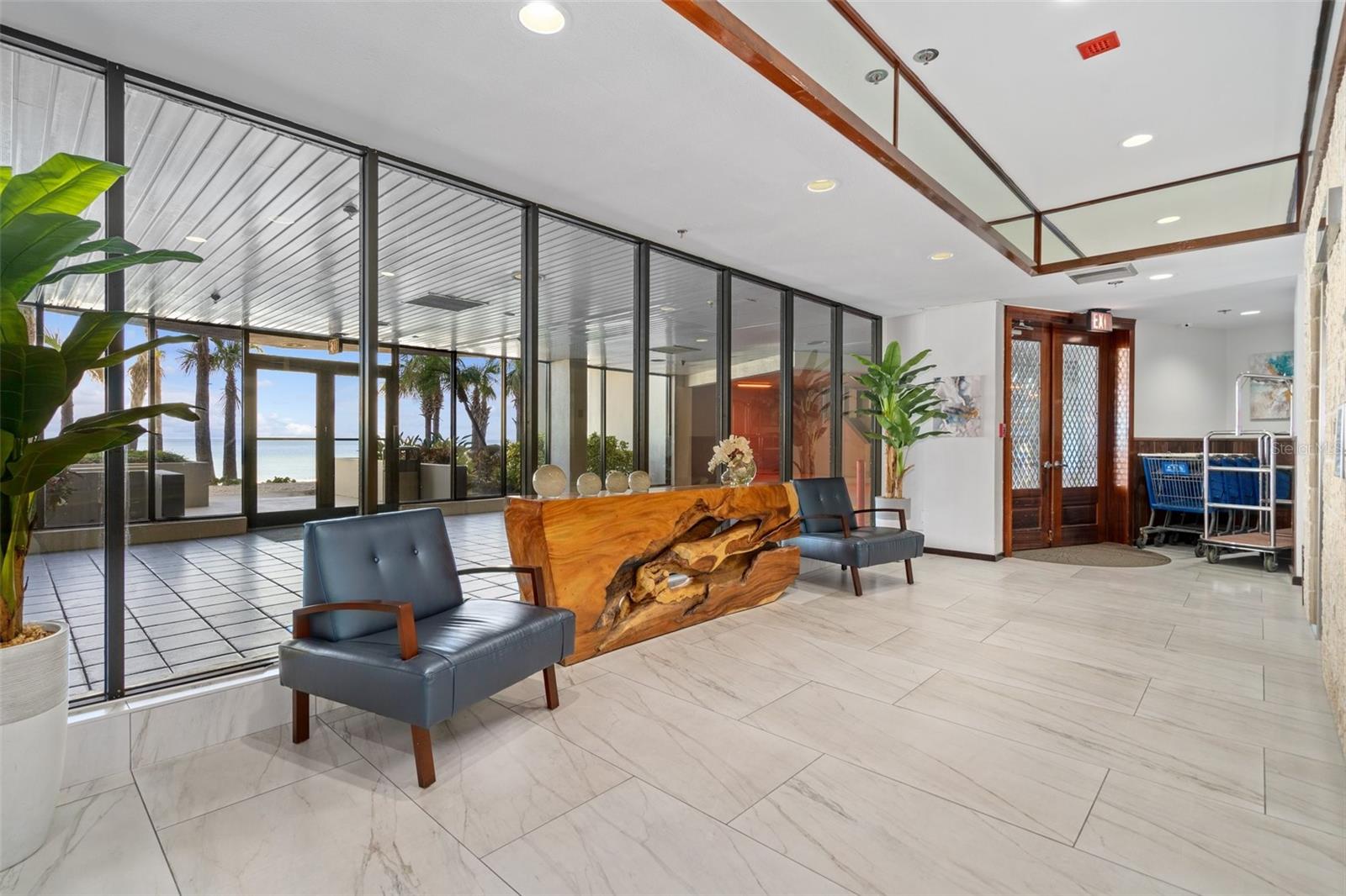 DANS ISLAND ON SAND KEY CONDO - Residential