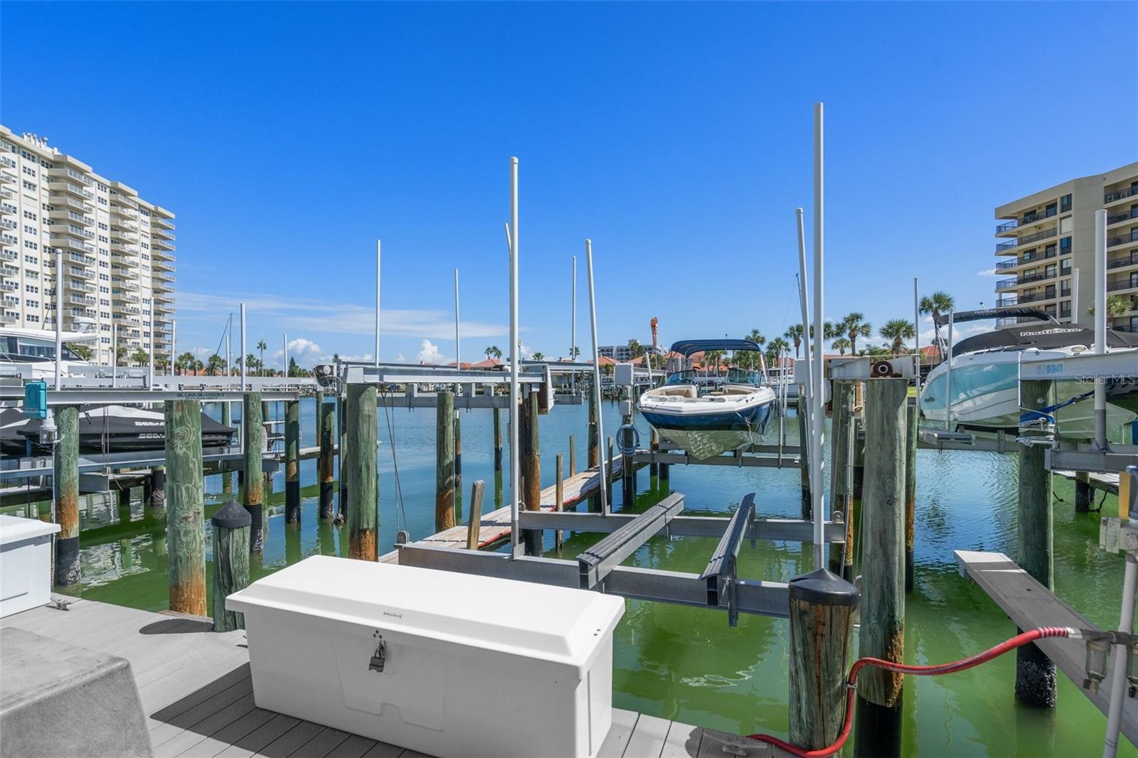 DANS ISLAND ON SAND KEY CONDO - Residential