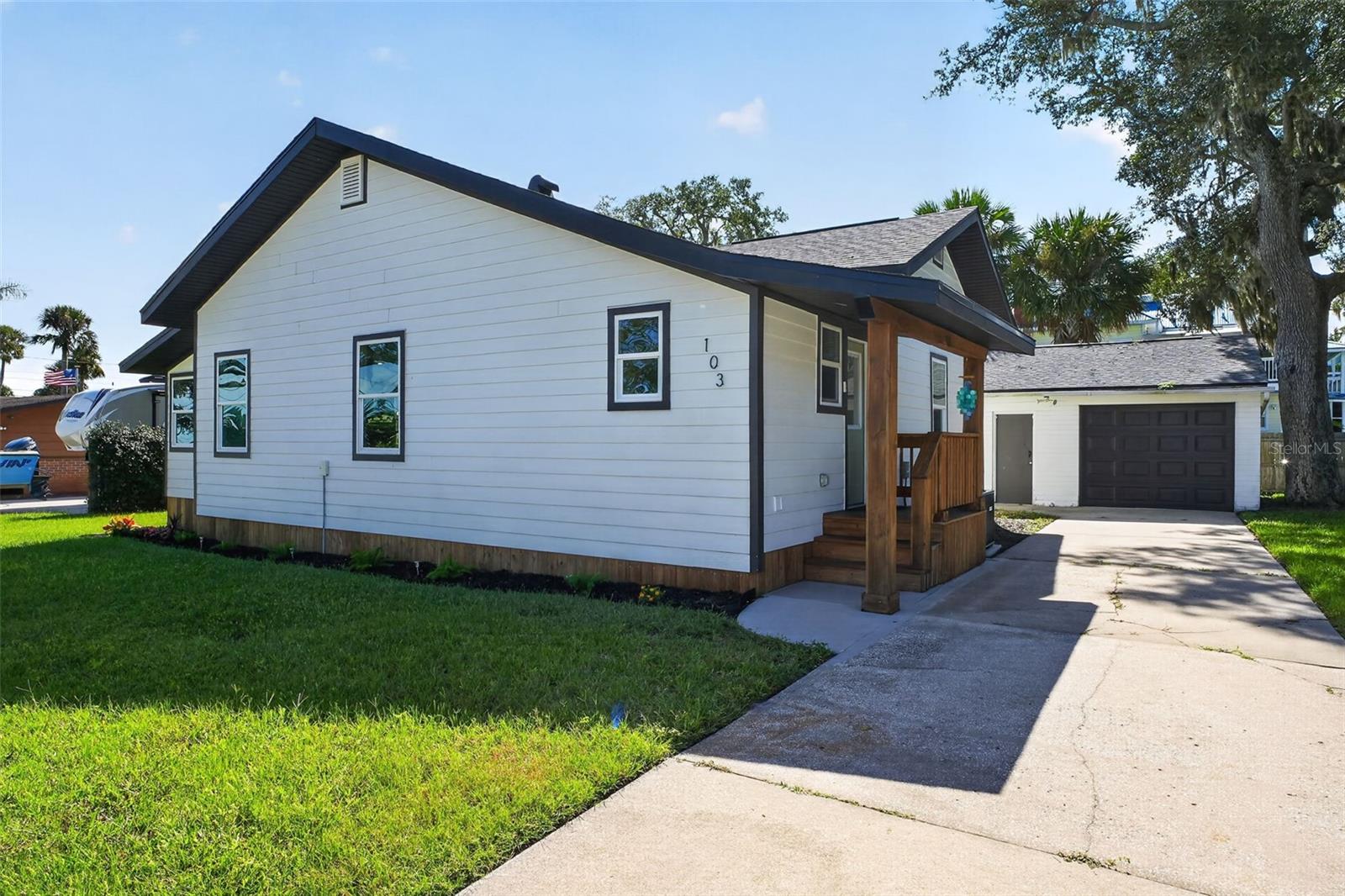 103 PARK CIRCLE