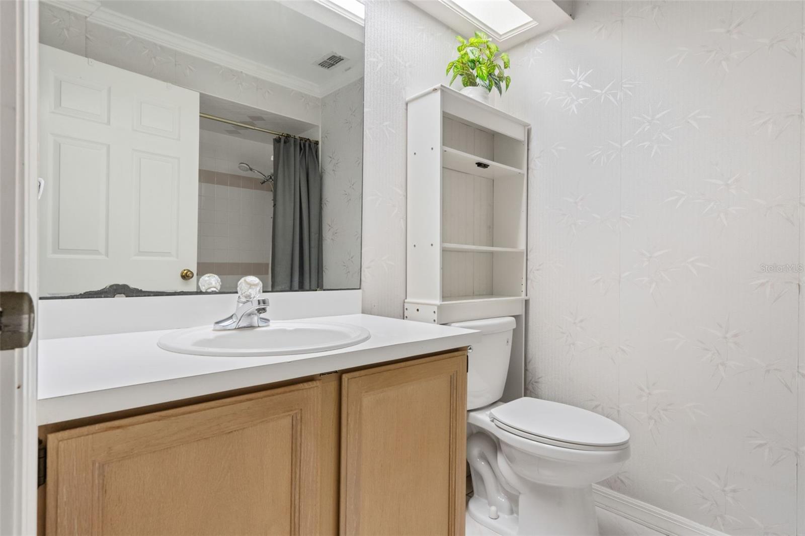 CRYSTALS LANDING - Residential