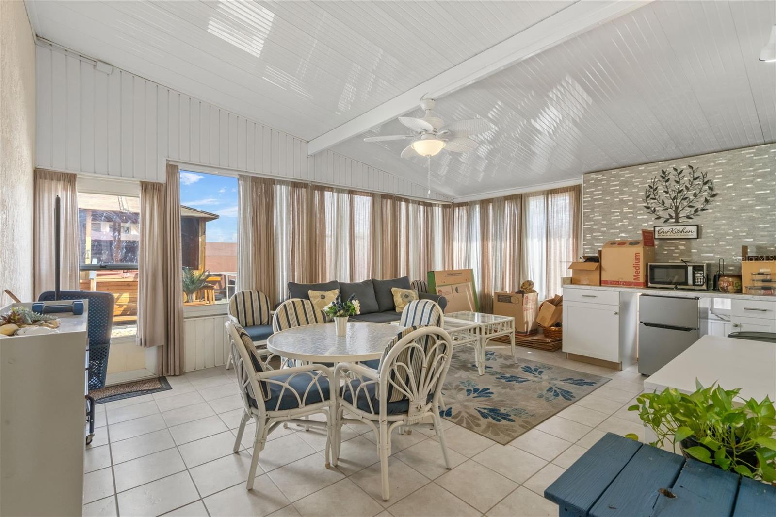 CRYSTALS LANDING - Residential