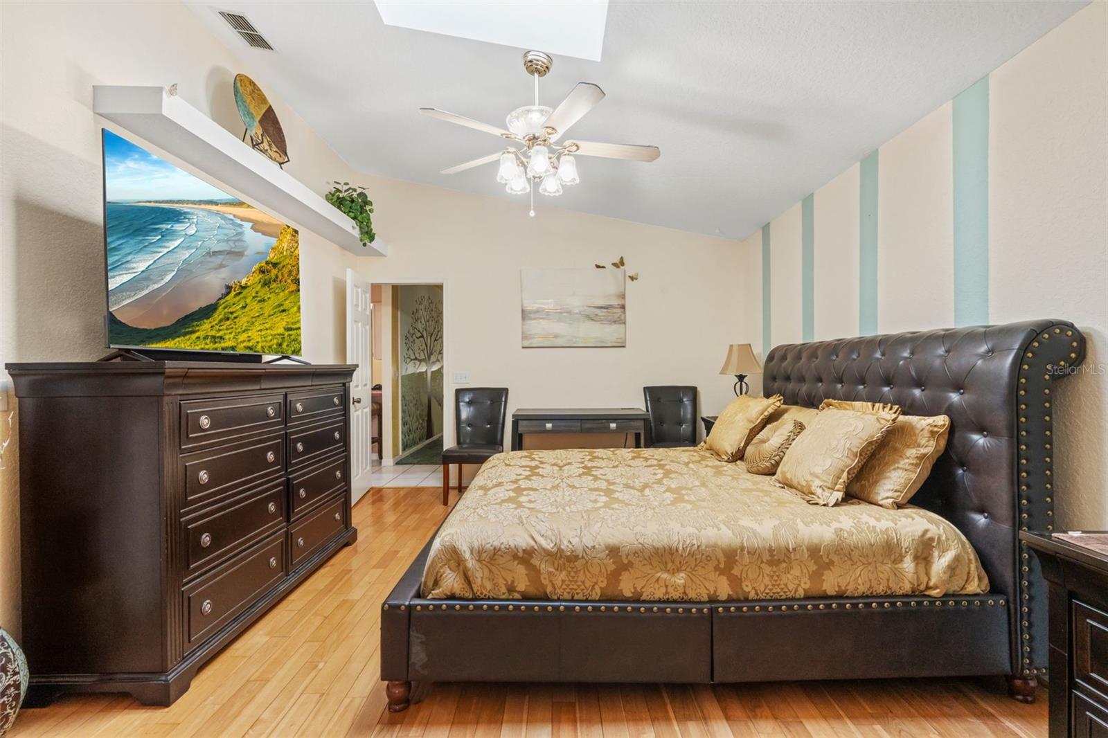 CRYSTALS LANDING - Residential