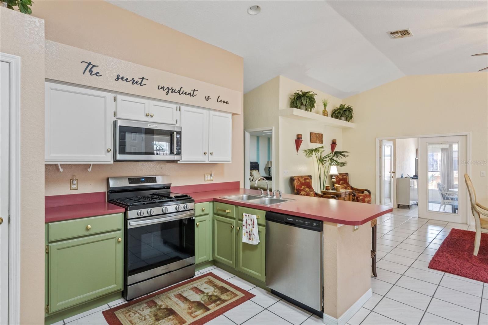 CRYSTALS LANDING - Residential