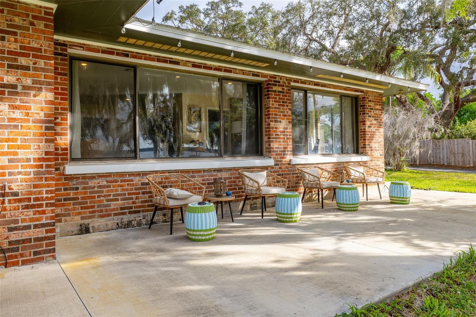 SILVER LAKE ESTATES - Residential