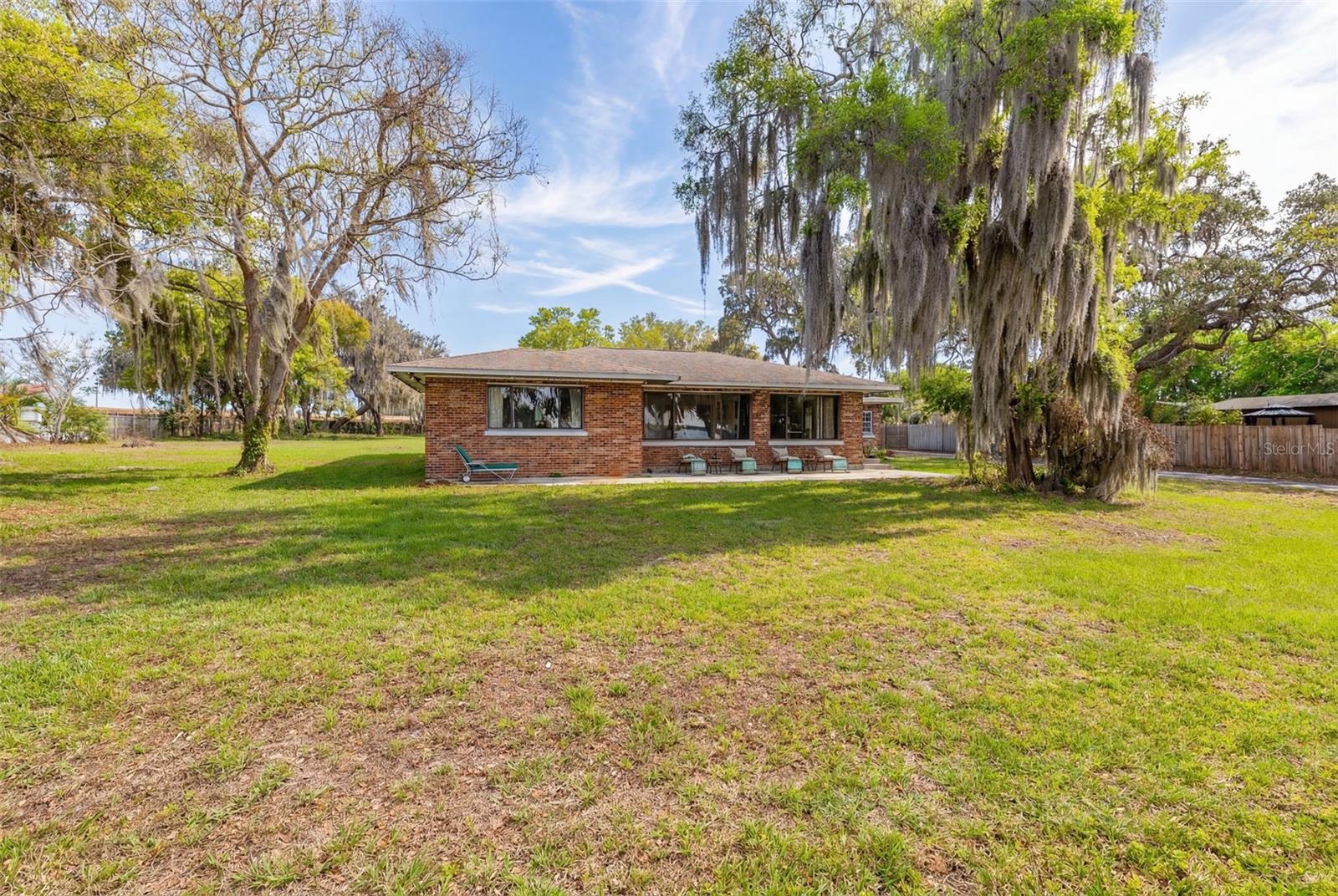 SILVER LAKE ESTATES - Residential