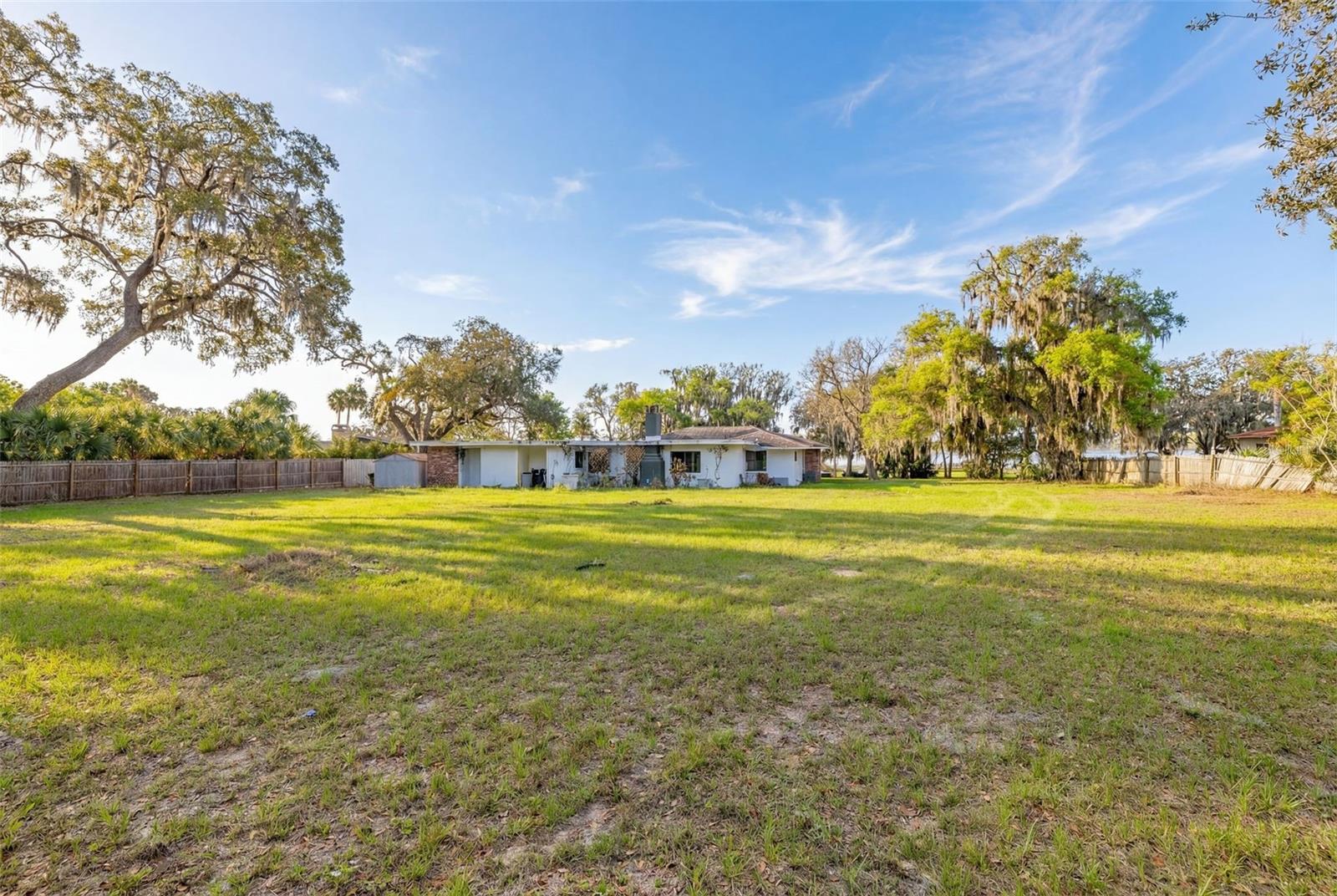 SILVER LAKE ESTATES - Residential