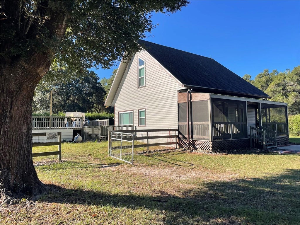 Photo of 22 Wintergreen Way, Ocala, FL 34482 (MLS # OM732644)