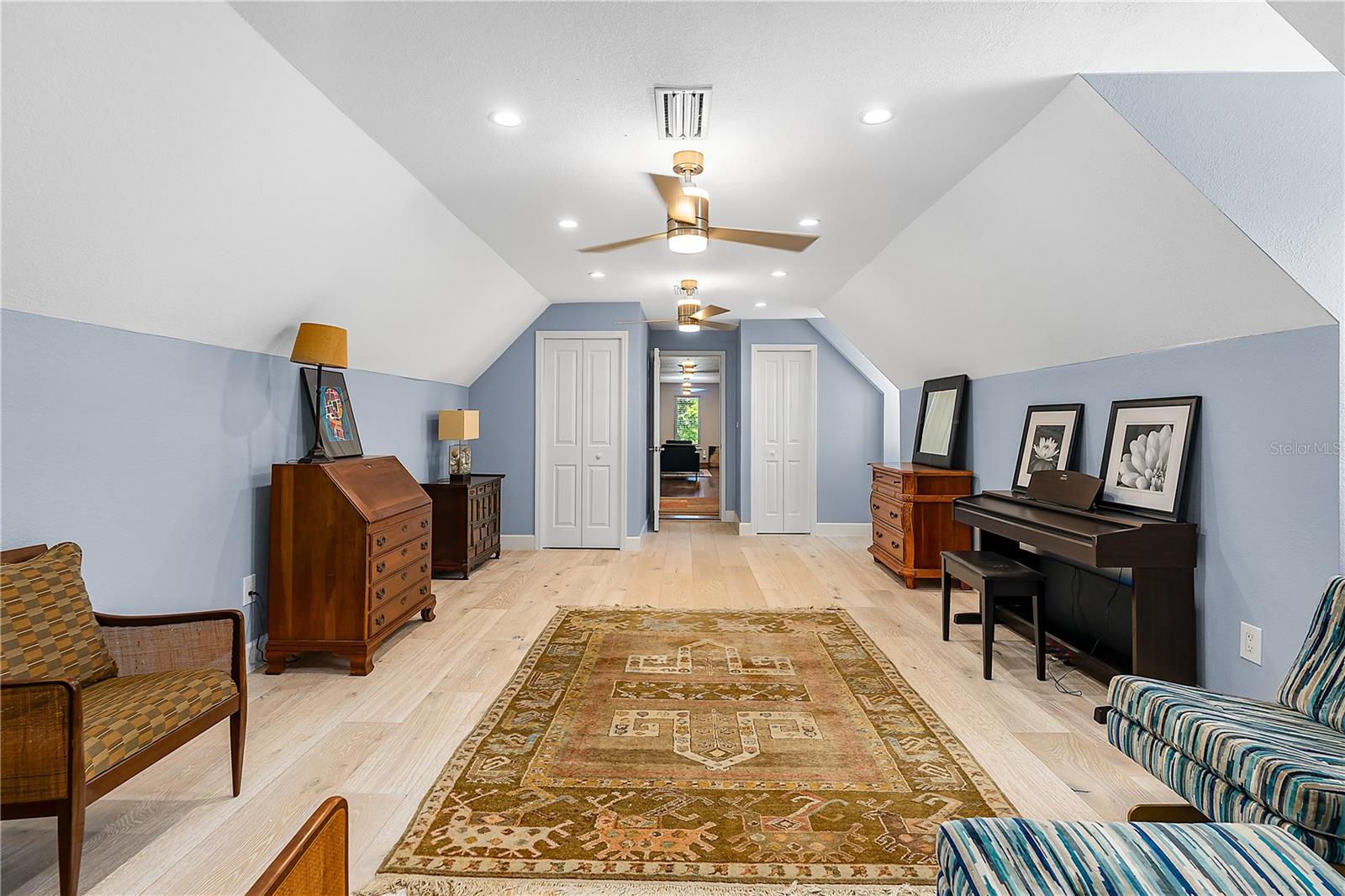 TOMOKA RIVERFRONT - Residential