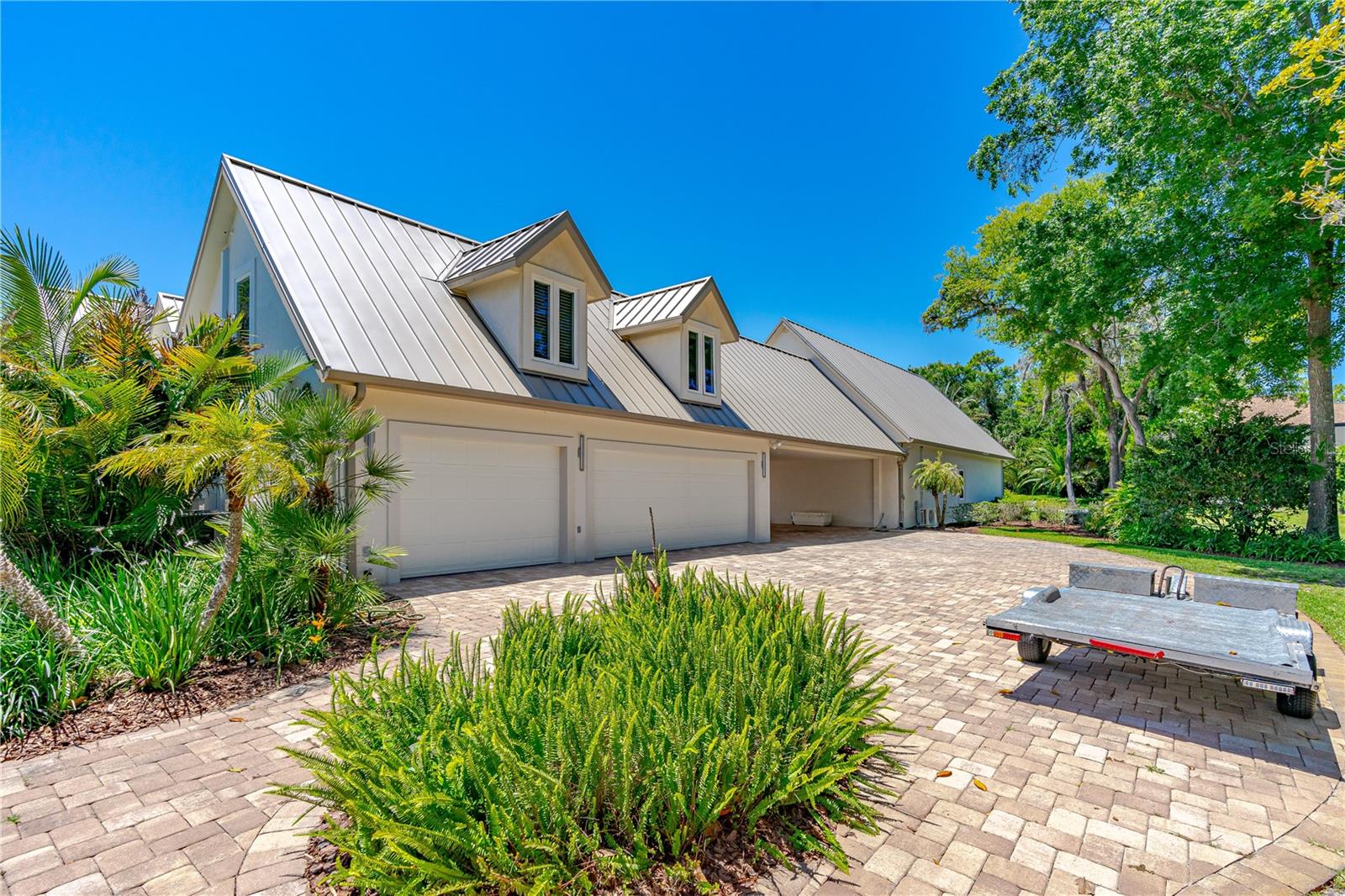 TOMOKA RIVERFRONT - Residential