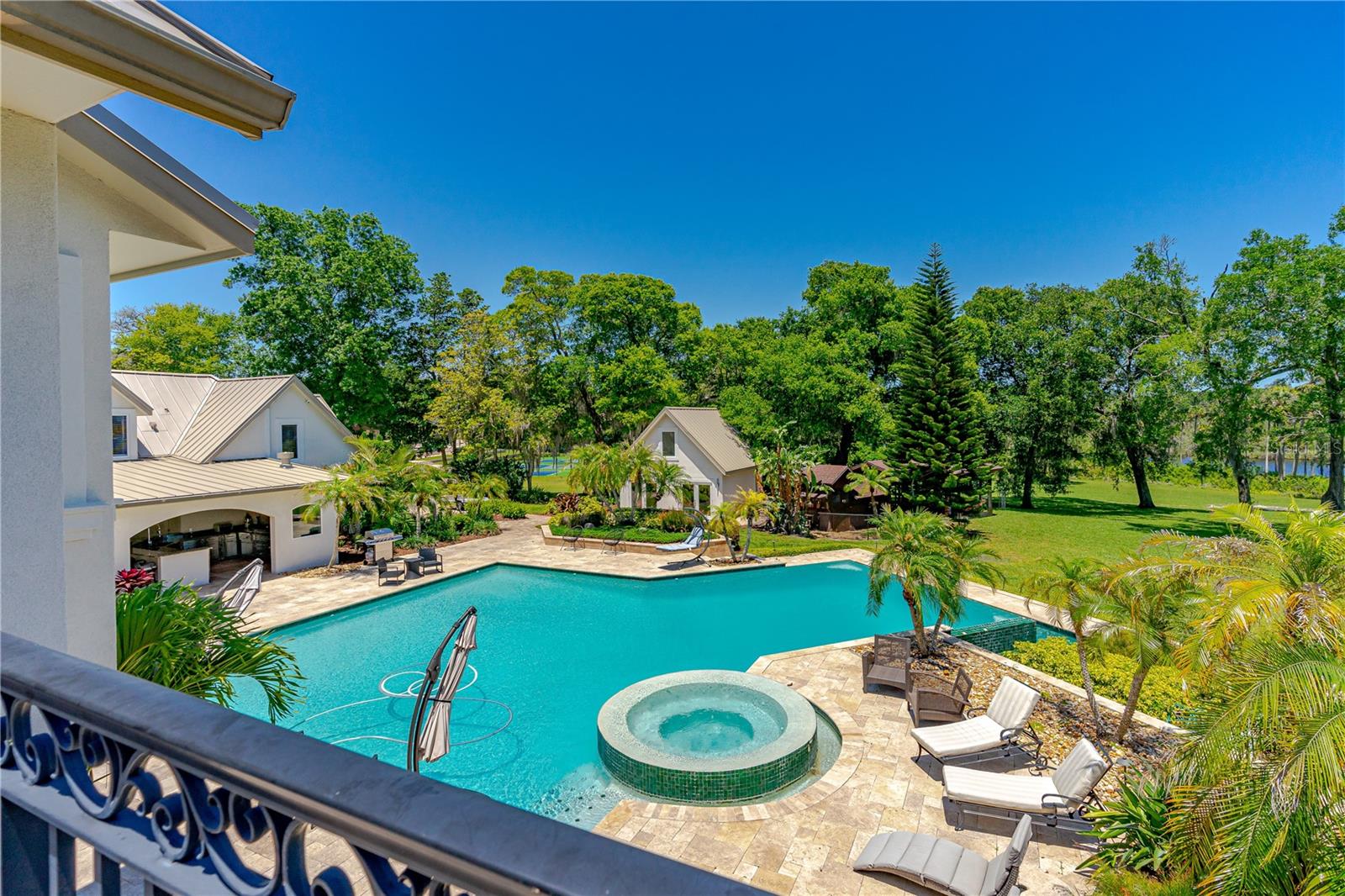 TOMOKA RIVERFRONT - Residential