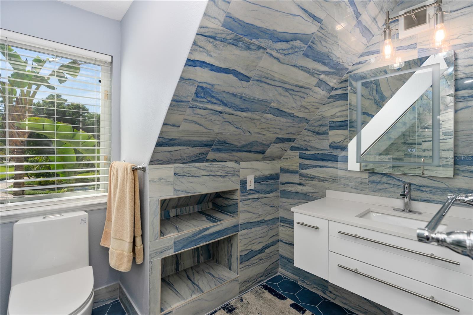 TOMOKA RIVERFRONT - Residential