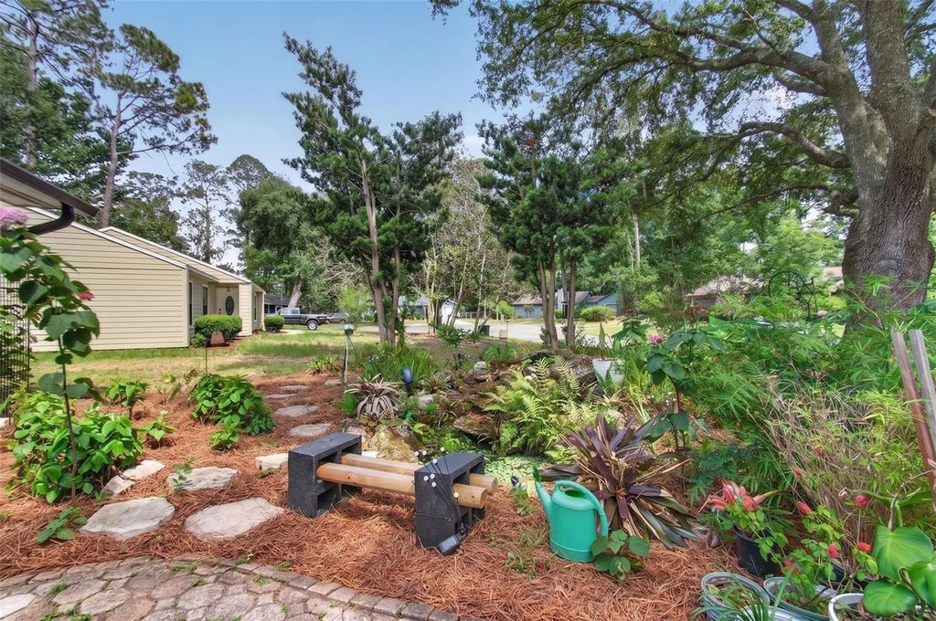 Photo of 2518 NW 51st Place, Gainesville, FL 32605 (MLS # GC540575)
