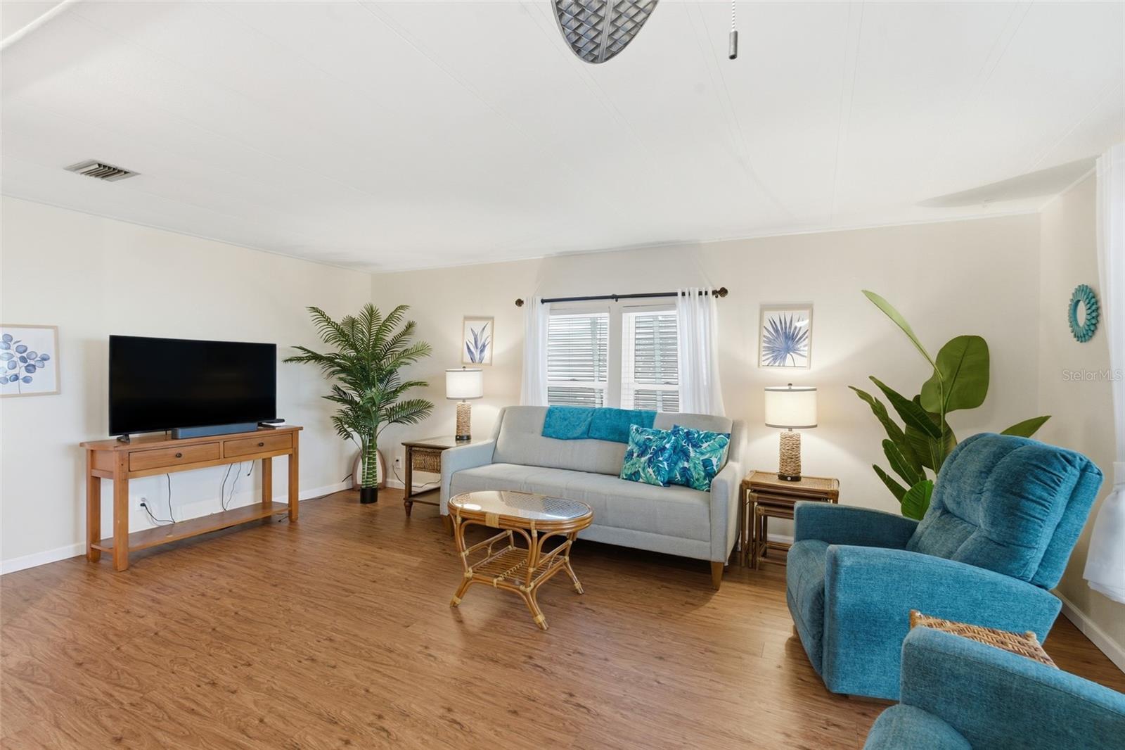 LAZY RIVER MHP - Residential