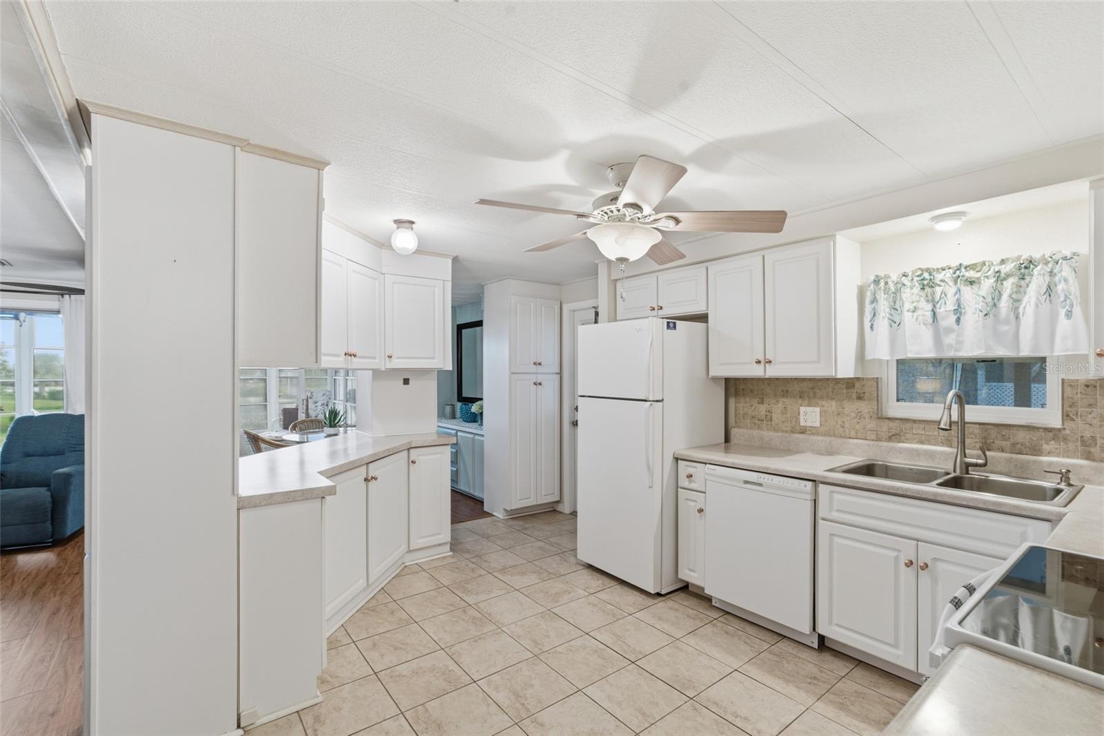 LAZY RIVER MHP - Residential